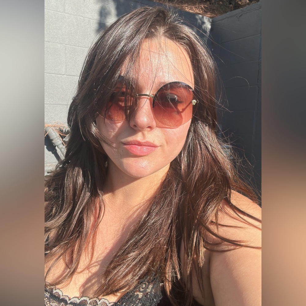 Meet your Posher, Rica